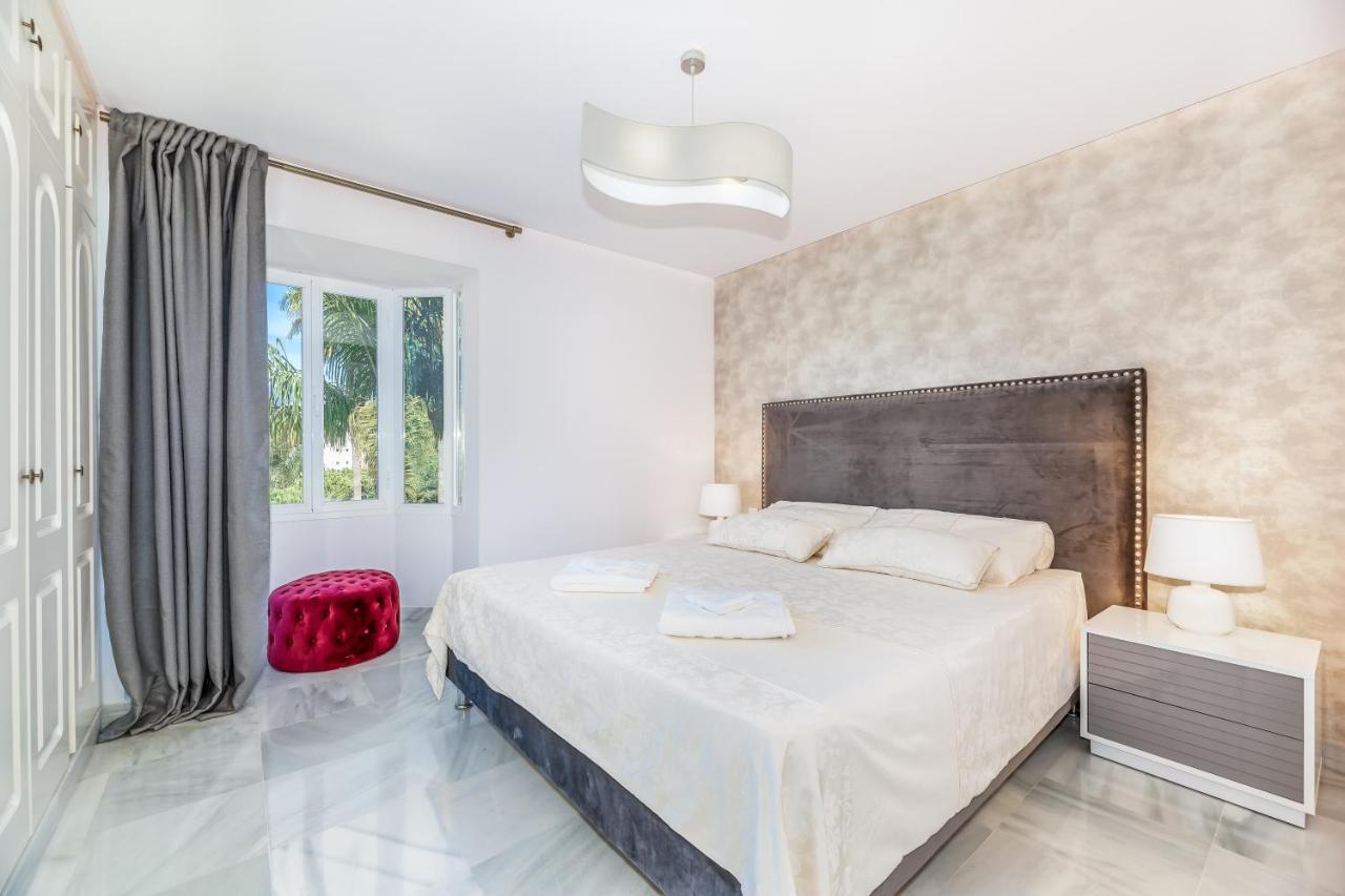 マルベーリャ Luxury Townhouse Golden Mileヴィラ エクステリア 写真