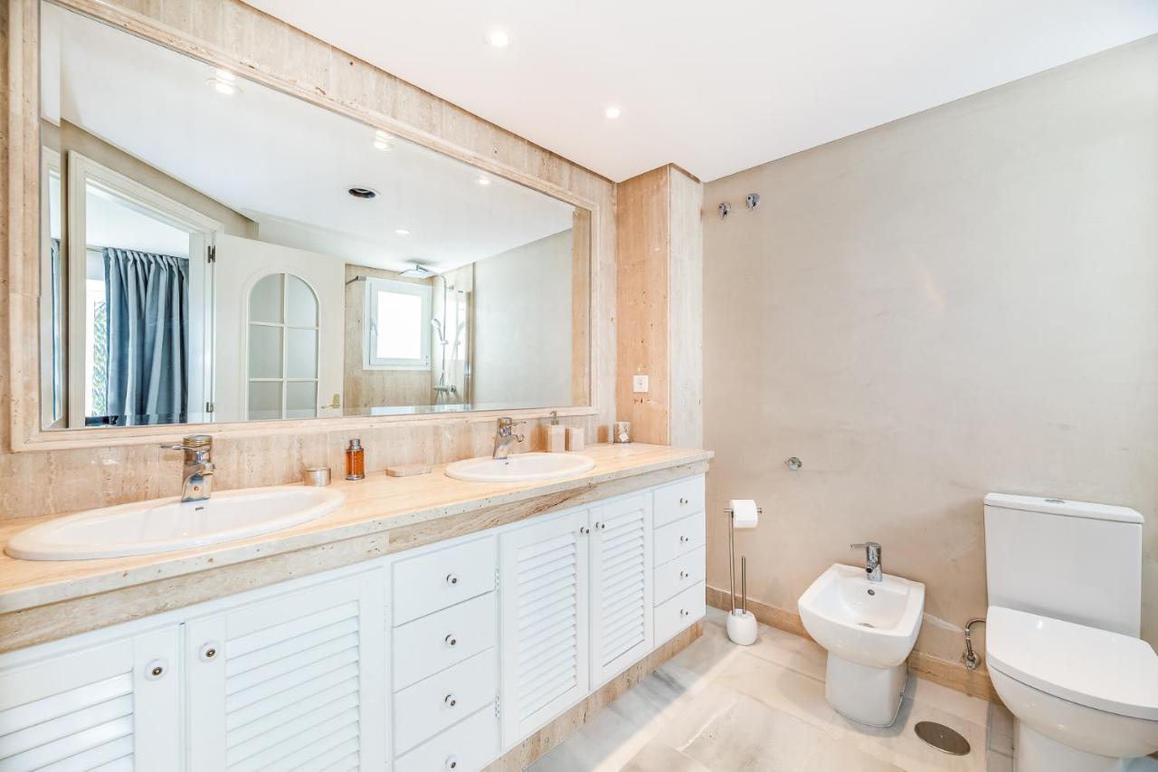 マルベーリャ Luxury Townhouse Golden Mileヴィラ エクステリア 写真