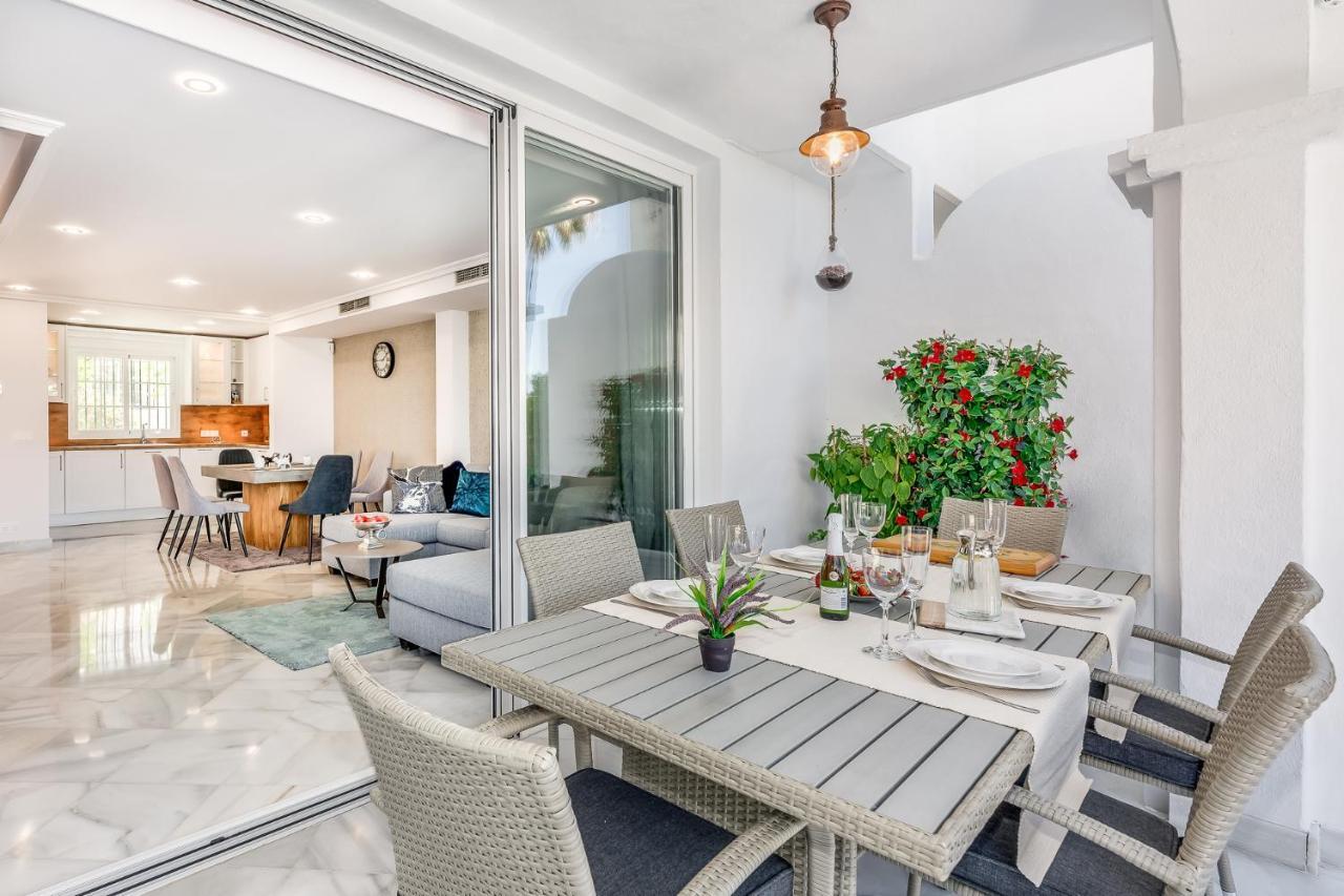 マルベーリャ Luxury Townhouse Golden Mileヴィラ エクステリア 写真