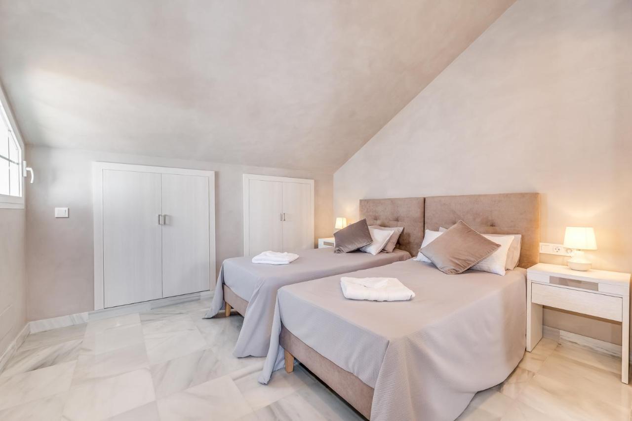 マルベーリャ Luxury Townhouse Golden Mileヴィラ エクステリア 写真
