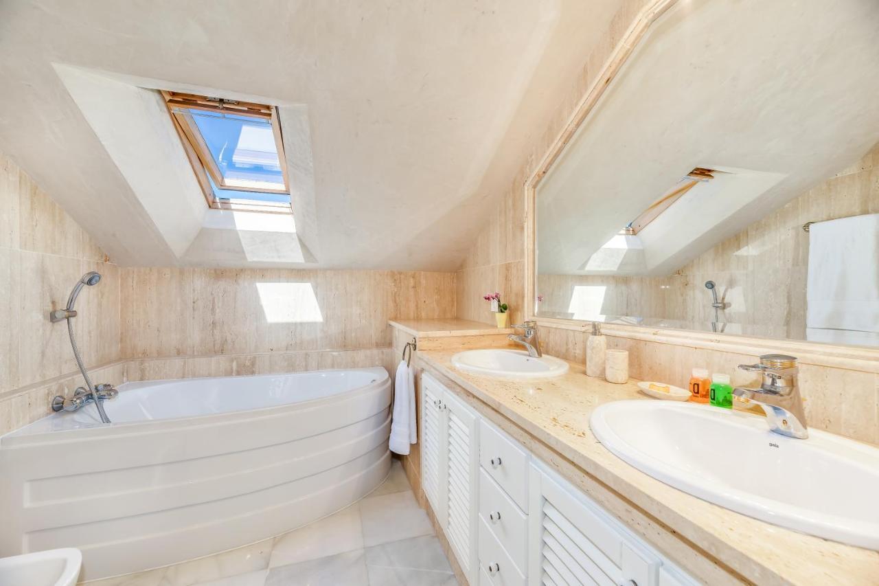 マルベーリャ Luxury Townhouse Golden Mileヴィラ エクステリア 写真